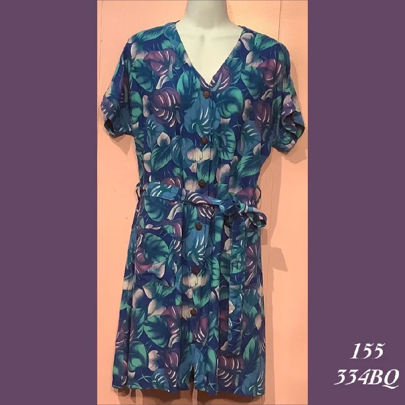 155 - 334BQ , Sleeved pocket dress