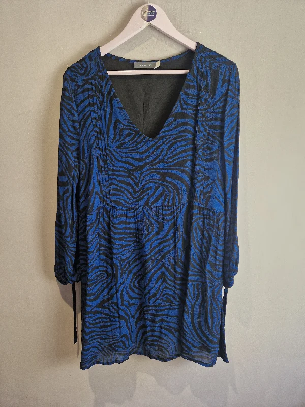 Mint Velvet blue tiger stripe dress - size 16