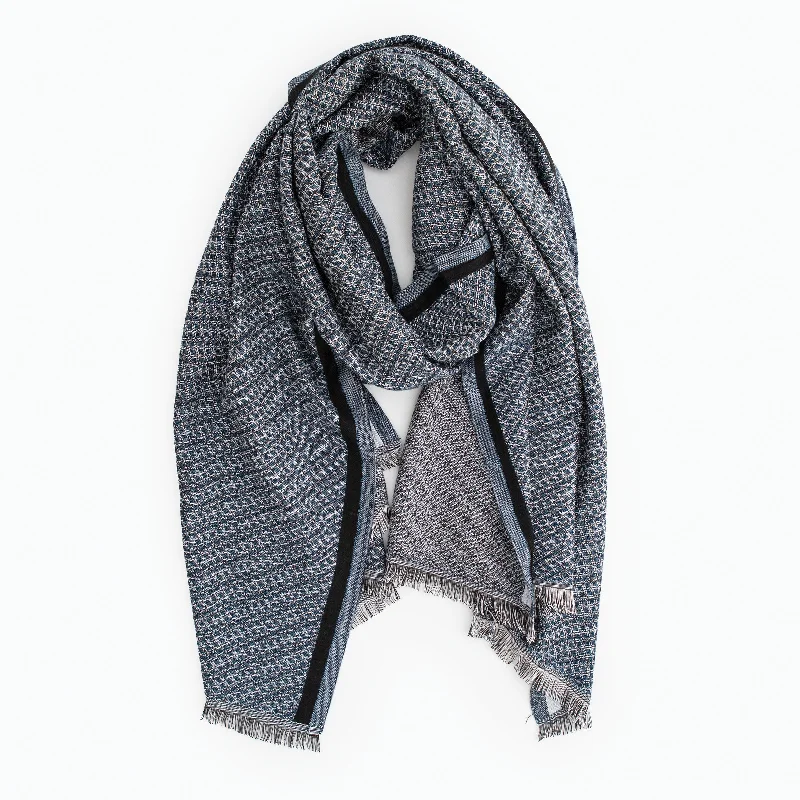 Diamond Pattern Shawl Fashionable Oversized Shawl