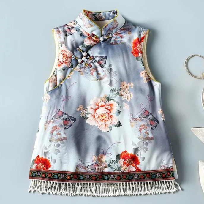 Floral Brocade Cheongsam Top Chinese Wadded Waistcoat Vest with Tassels Trendy Plaid Waistcoat Vest Floral Brocade Cheongsam Top Chinese Wadded Waistcoat Vest with Tassels Trendy Plaid Waistcoat Vest