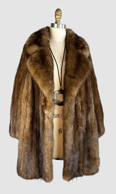 GLAM SLAM I. Magnin 70s Sable Coat • Medium / Large Blazer Duffle Coat Pea Coat