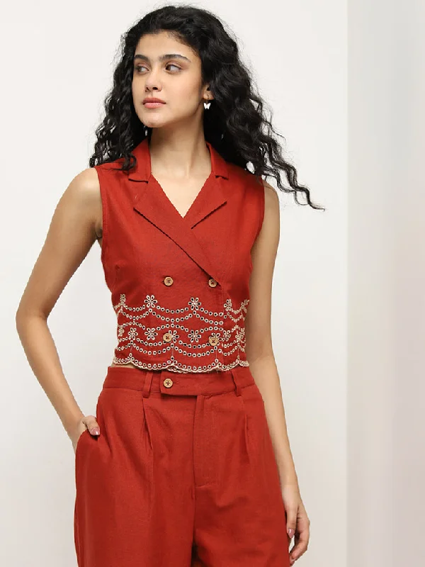 Bombay Paisley Red Schiffli Waistcoat-Style Cotton Top Elegant Ribbed Waistcoat Vest Bombay Paisley Red Schiffli Waistcoat-Style Cotton Top Elegant Ribbed Waistcoat Vest
